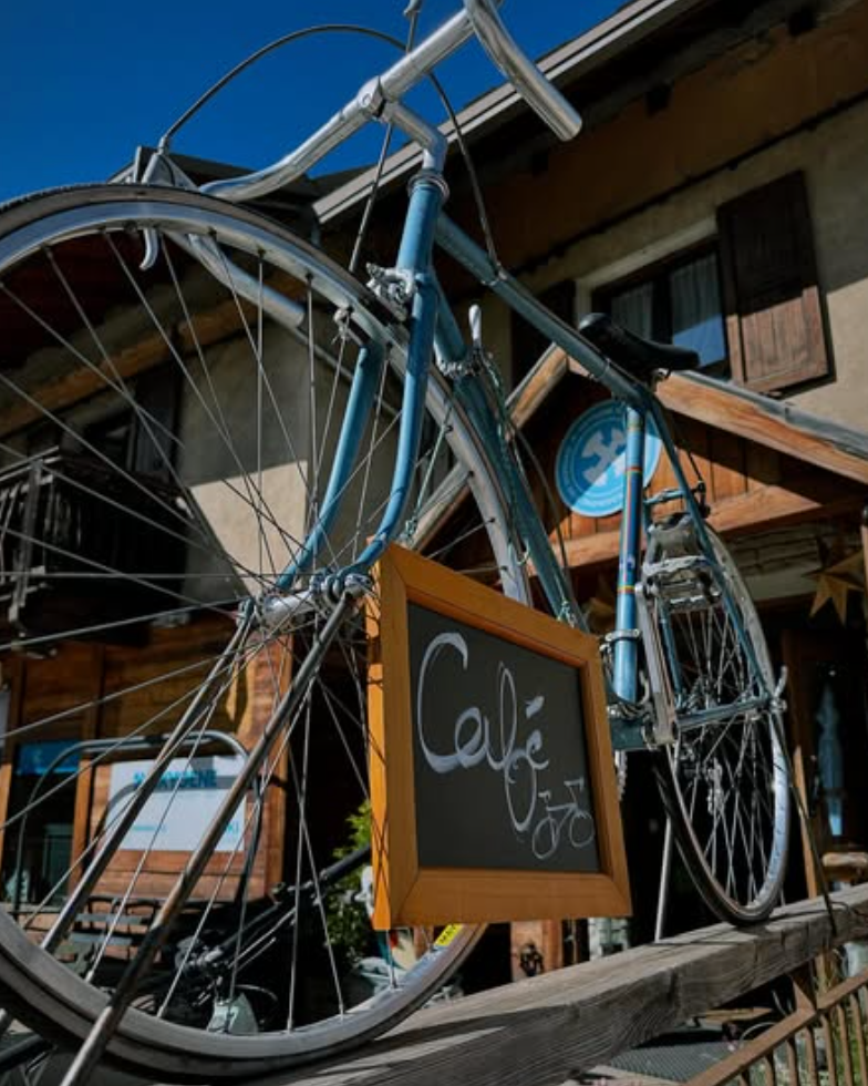 Oxygène Café terrace Serre Chevalier